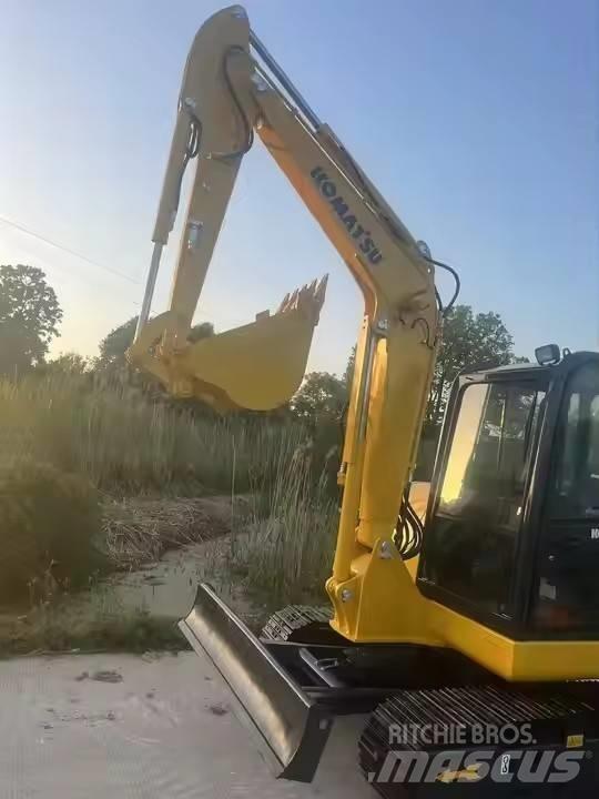 Komatsu PC 56-7 대형 굴삭기 29톤 이상