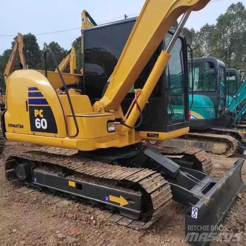 Komatsu PC 60 대형 굴삭기 29톤 이상
