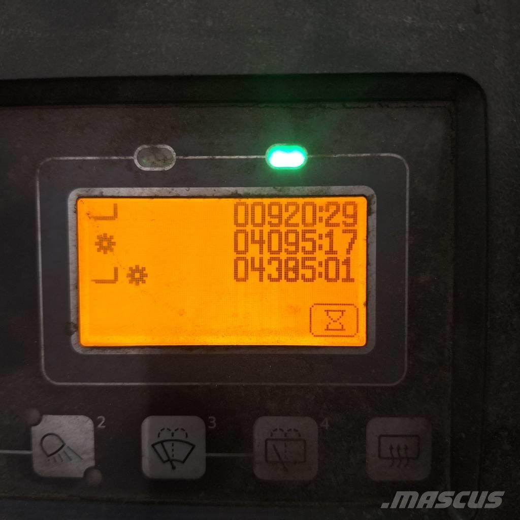 Toyota 8FBMT35 전동 지게차