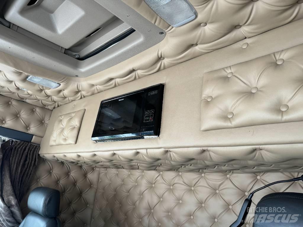Scania R 520 LB8x4*4 훅 리프트 트럭