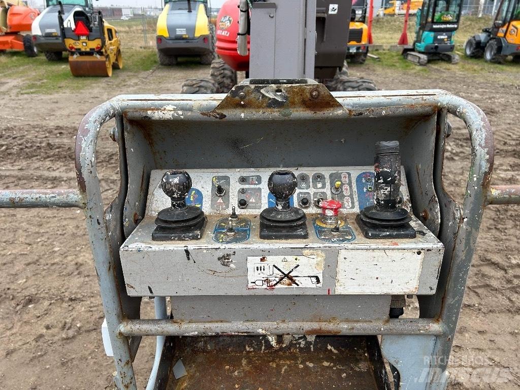 Manitou 180 ATJ 관절형 전동이동 리프트