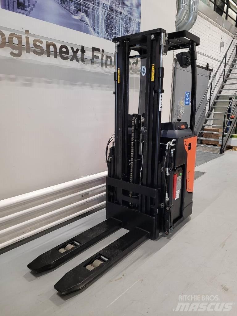 Rocla SST16 ACI 보행식 리치 지게차