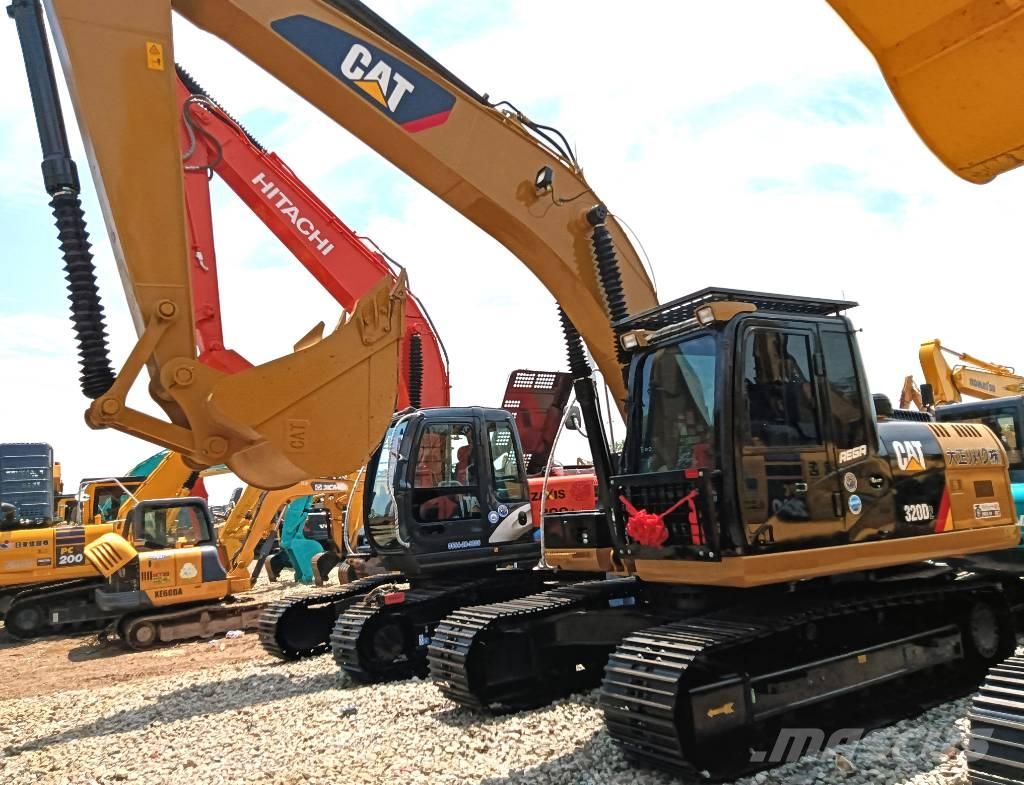 CAT 320 D 대형 굴삭기 29톤 이상