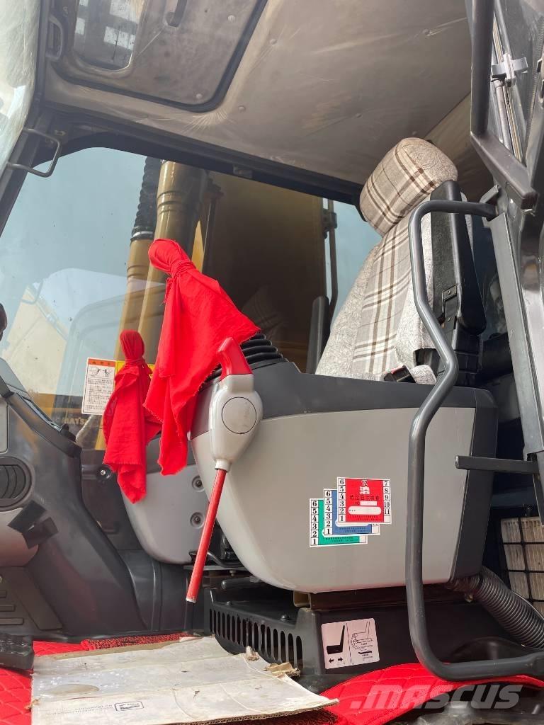 Komatsu PC 200-8 대형 굴삭기 29톤 이상