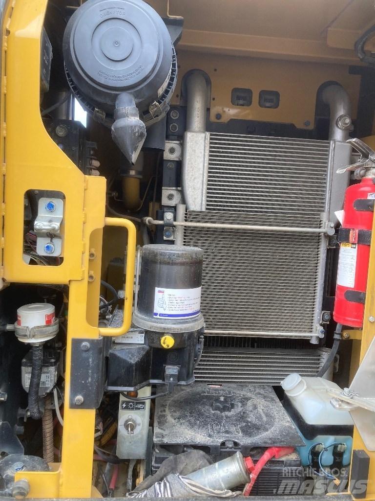 CAT 313 F L 대형 굴삭기 29톤 이상
