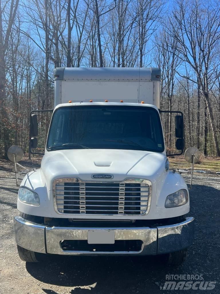 Freightliner M2106 기타 트럭