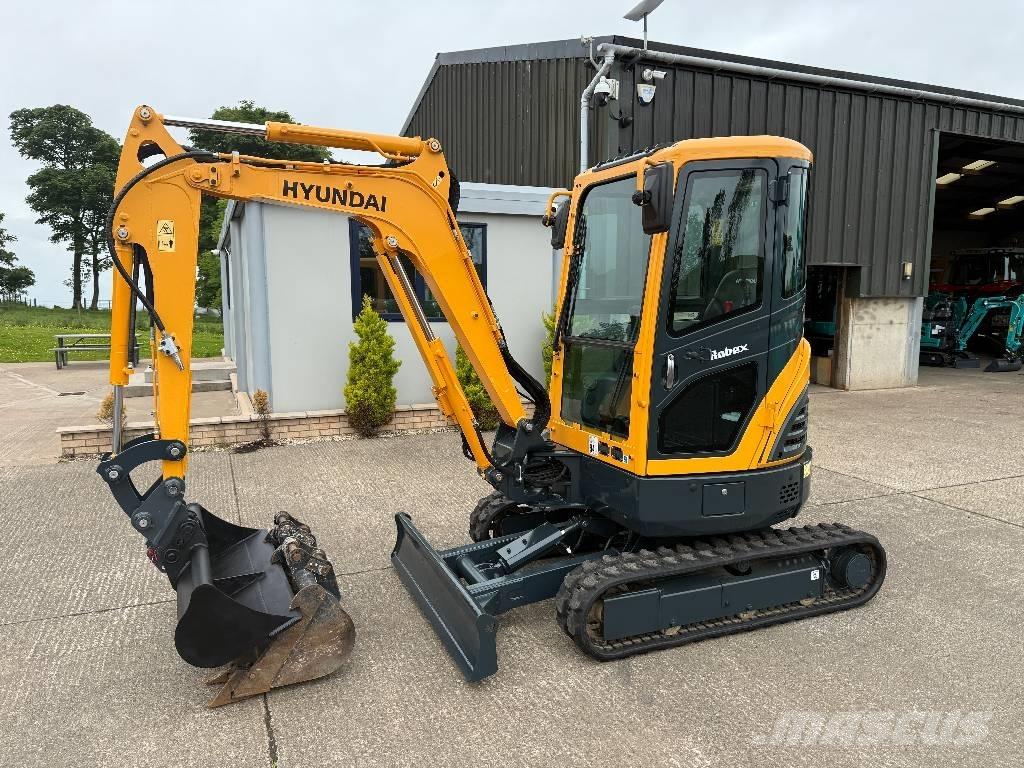 Hyundai R25Z-9 AK 소형 굴삭기 7톤 미만