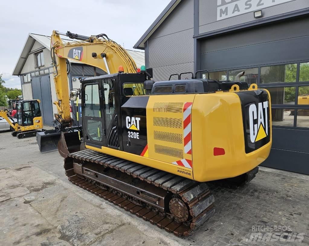CAT 320 E 대형 굴삭기 29톤 이상