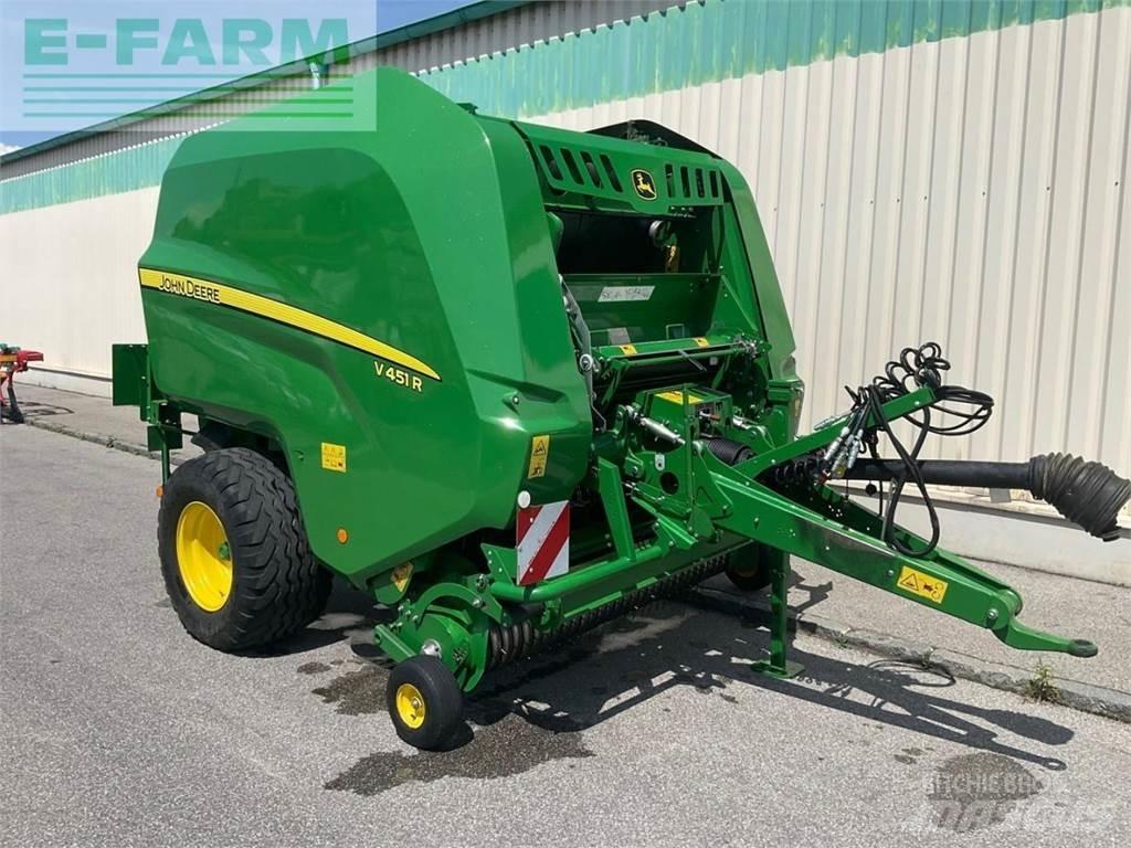 John Deere V451R 각형 곤포기