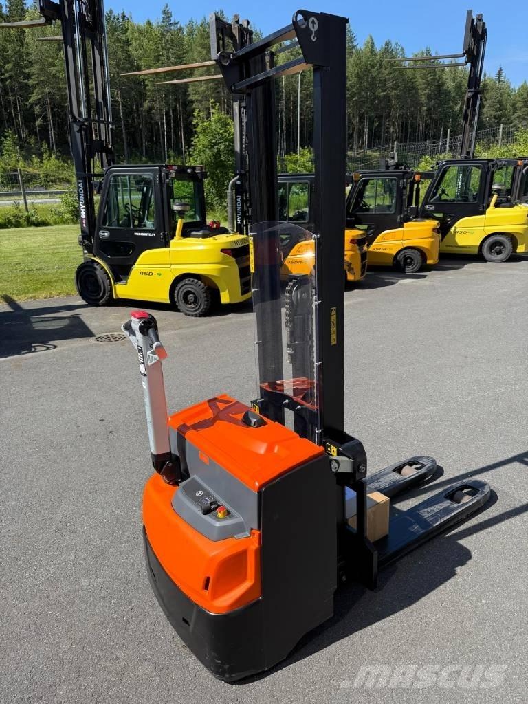 Rocla SWS12L 포크리프트