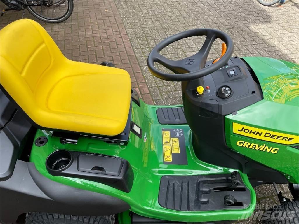 John Deere X167R 제초기
