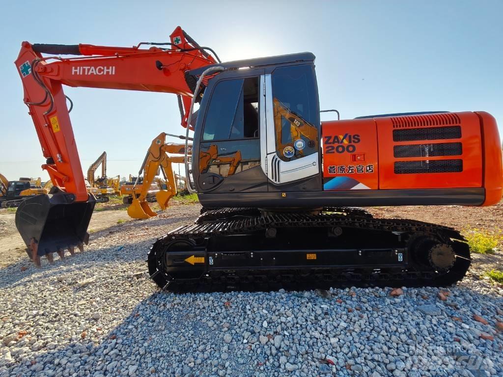 Hitachi ZX 200 대형 굴삭기 29톤 이상