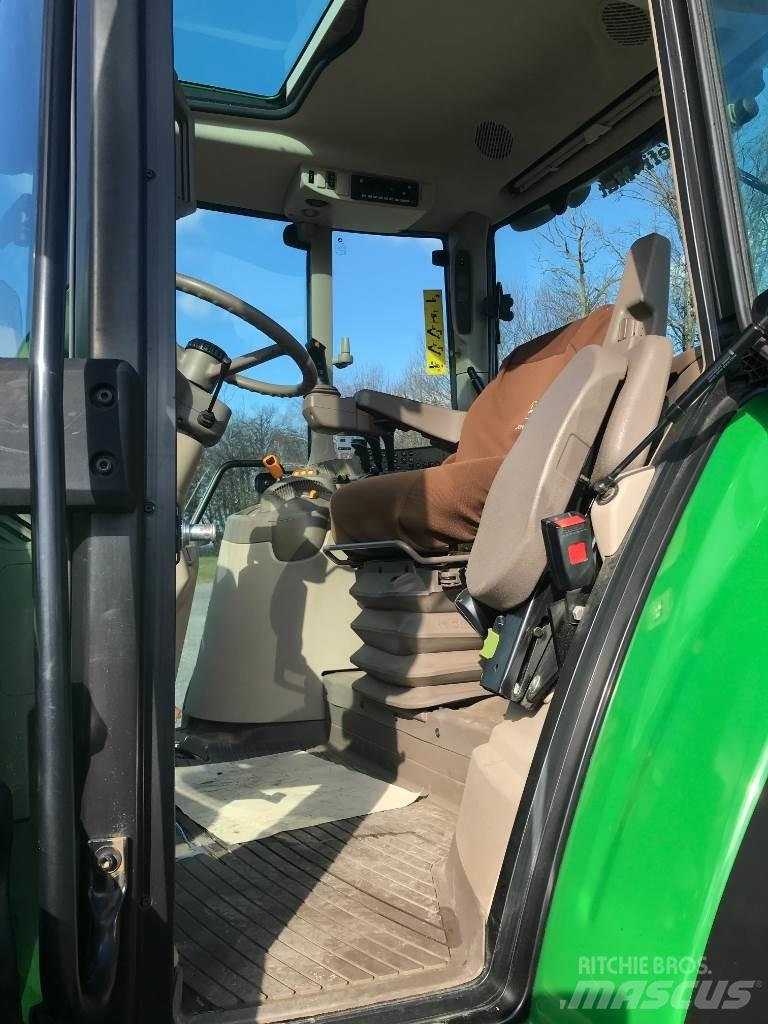 John Deere 6100 M 트랙터