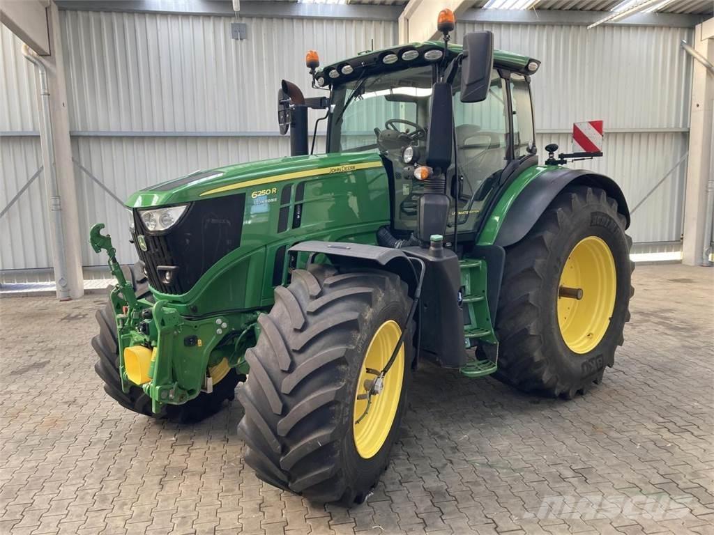 John Deere 6250R 트랙터