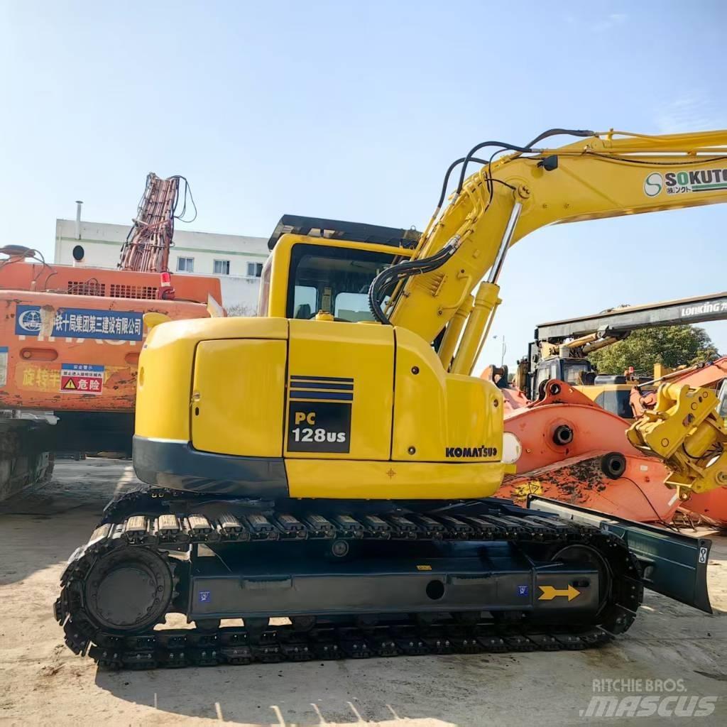 Komatsu PC 128 US 중형굴삭기 7톤-28톤