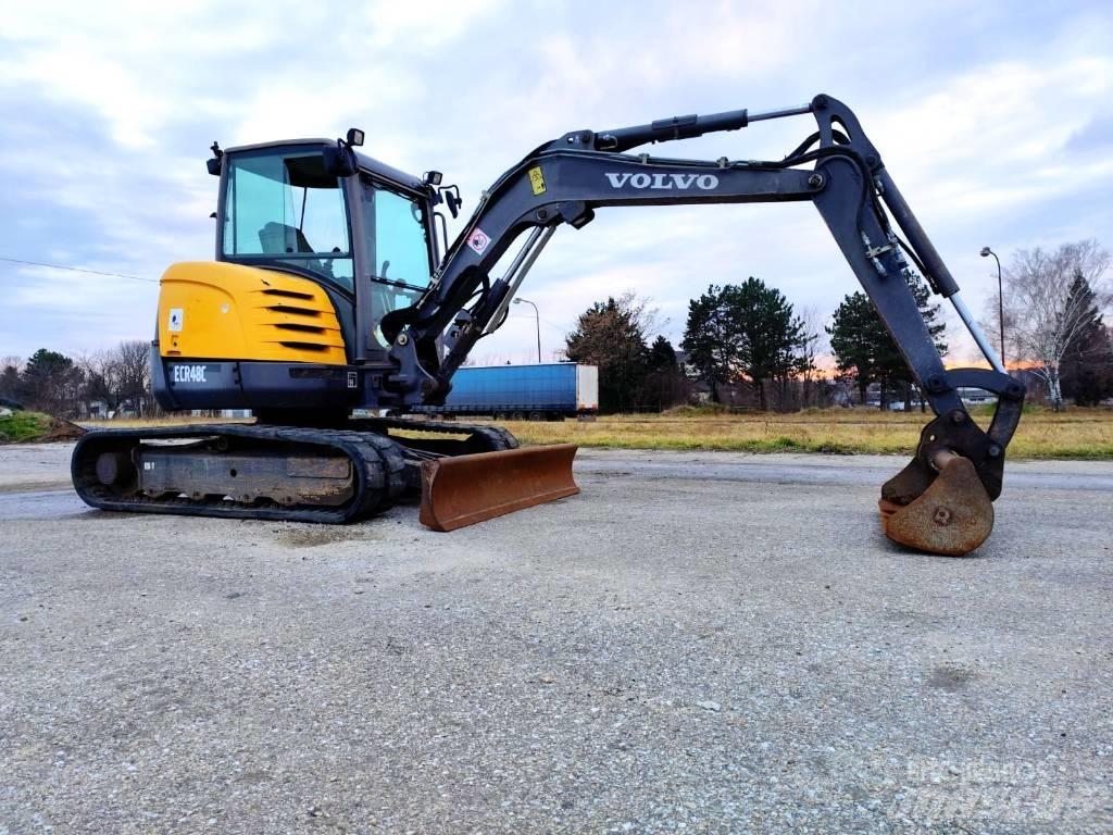 Volvo ECR 48 C 소형 굴삭기 7톤 미만