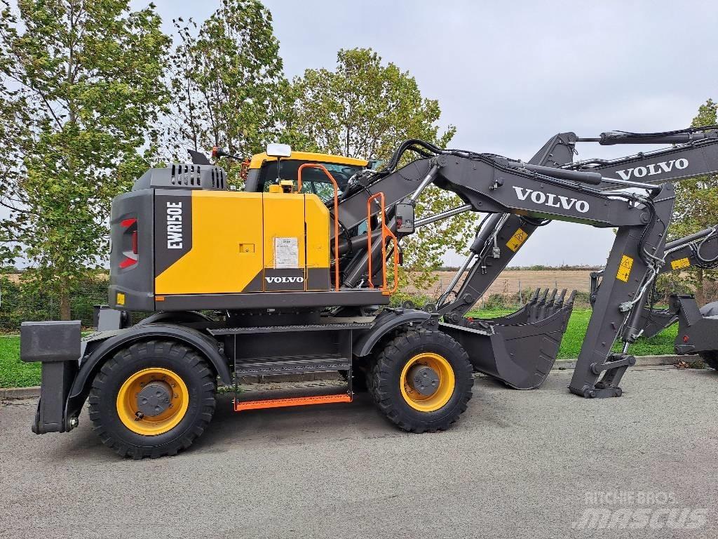 Volvo EWR150E  휠 굴삭기