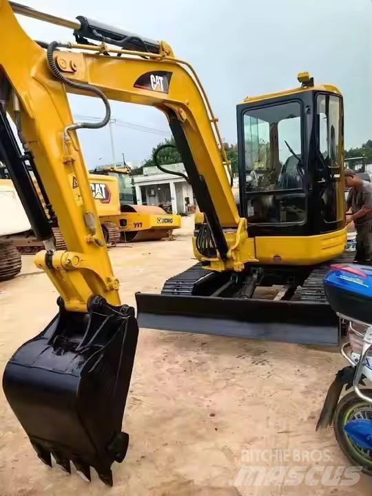 CAT 304 CR 소형 굴삭기 7톤 미만