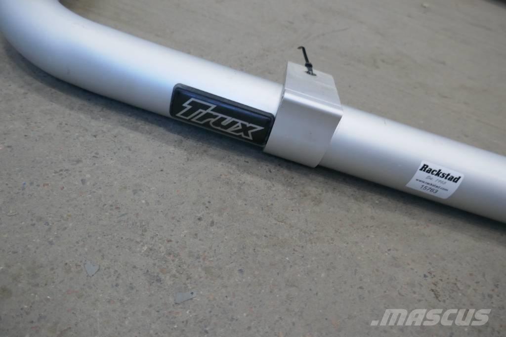  Trux Top-Bar 캐빈 및 인테리어