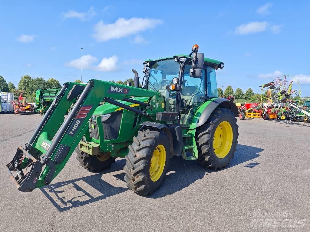 John Deere 5115 R 트랙터