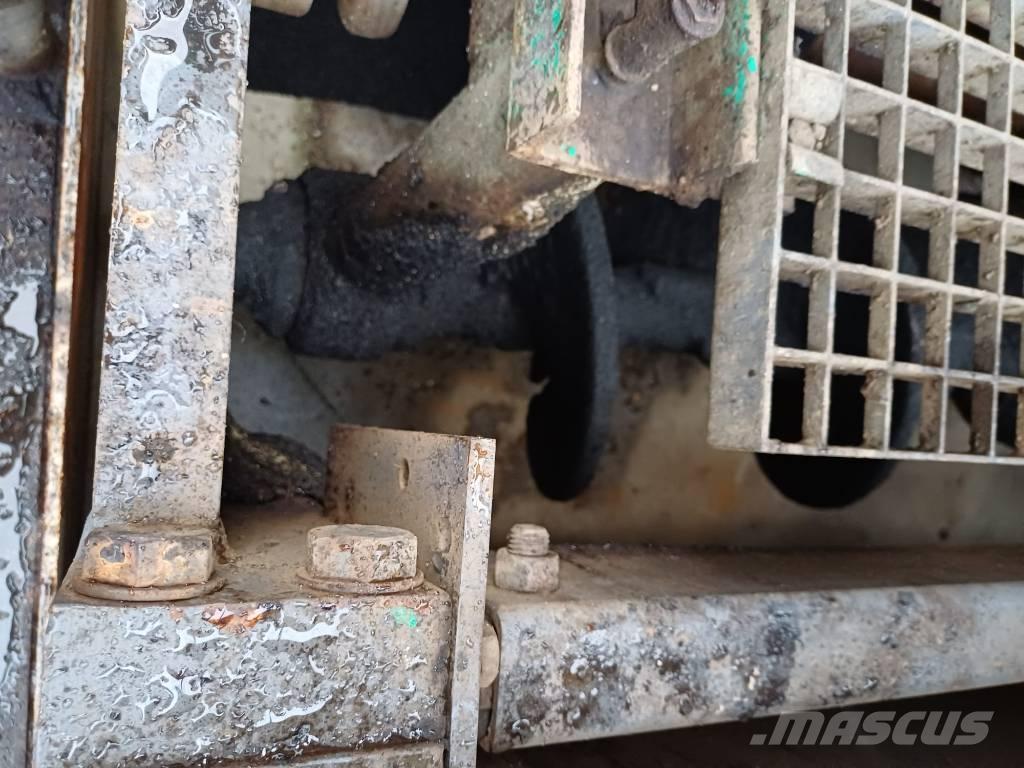 Vögele super 1302 아스팔트 포장장비