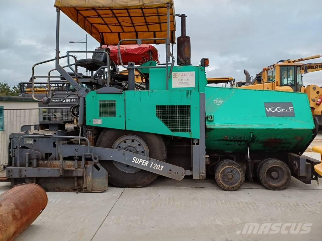 Vögele super 1302 아스팔트 포장장비