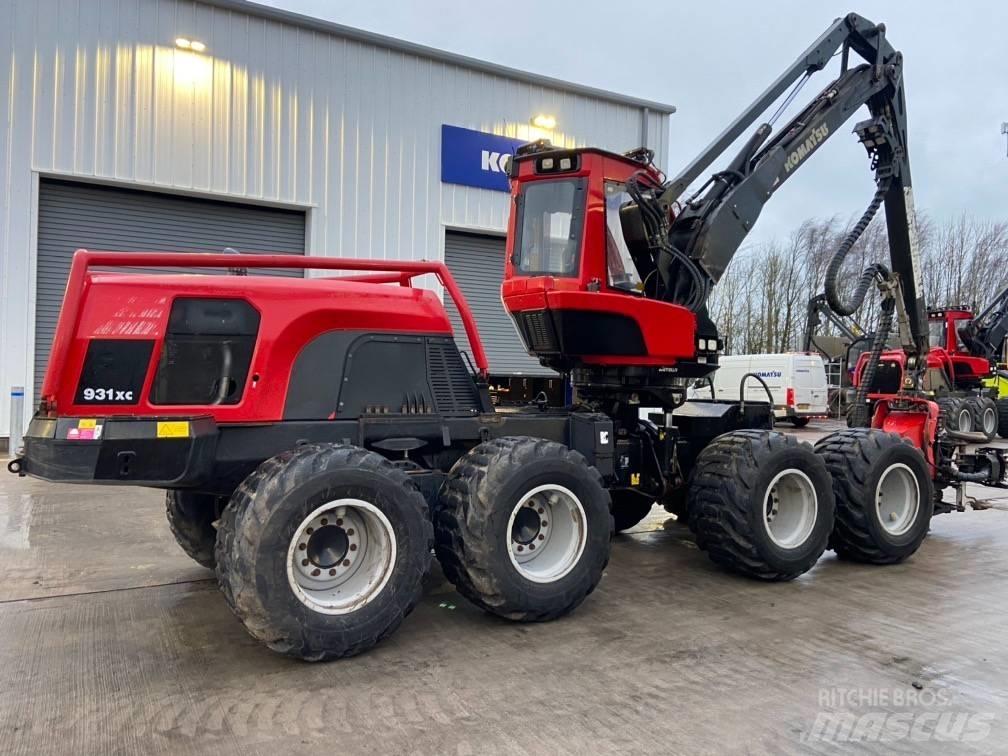 Komatsu 931XC 원목 하베스터