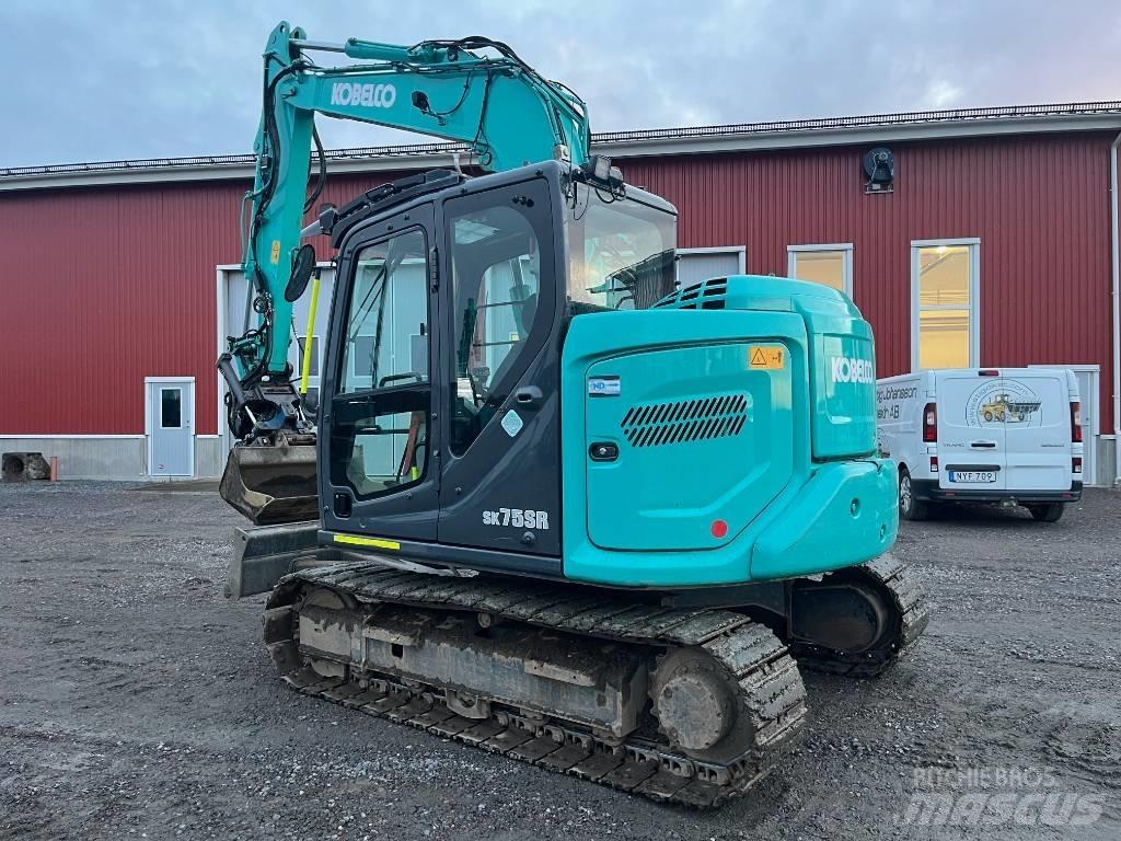 Kobelco SK 75 SR 중형굴삭기 7톤-28톤