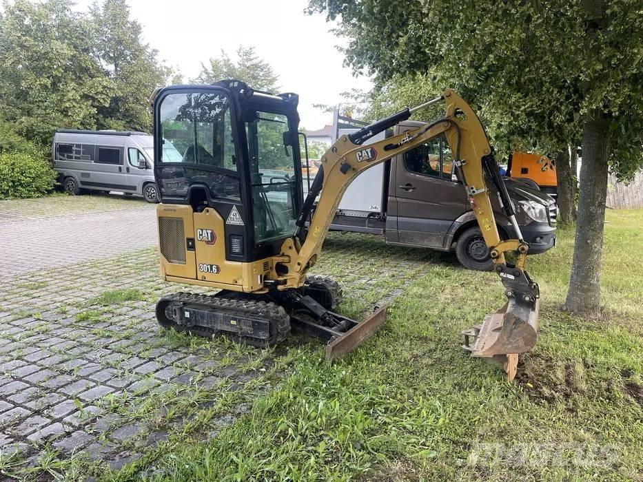 CAT 301.6 소형 굴삭기 7톤 미만