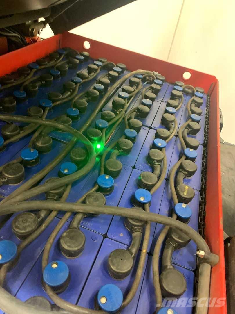 Linde E25 전동 지게차