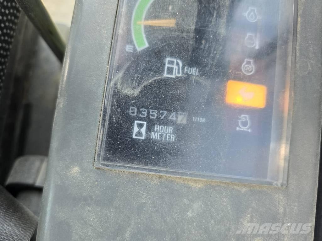 Takeuchi TB 23 R 소형 굴삭기 7톤 미만