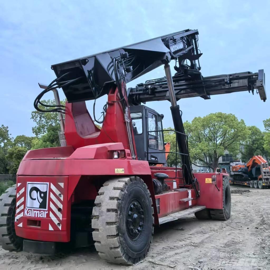 Kalmar DRF 450 리치 스태커