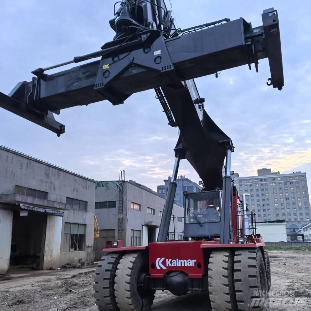 Kalmar DRF 450 리치 스태커