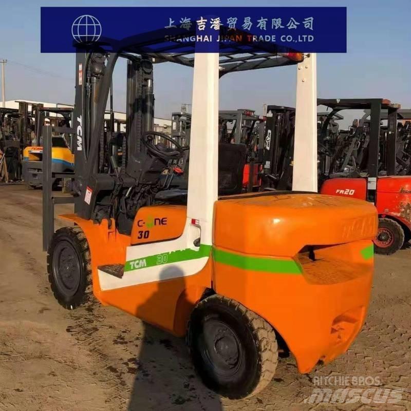 TCM FD 30 디젤 지게차