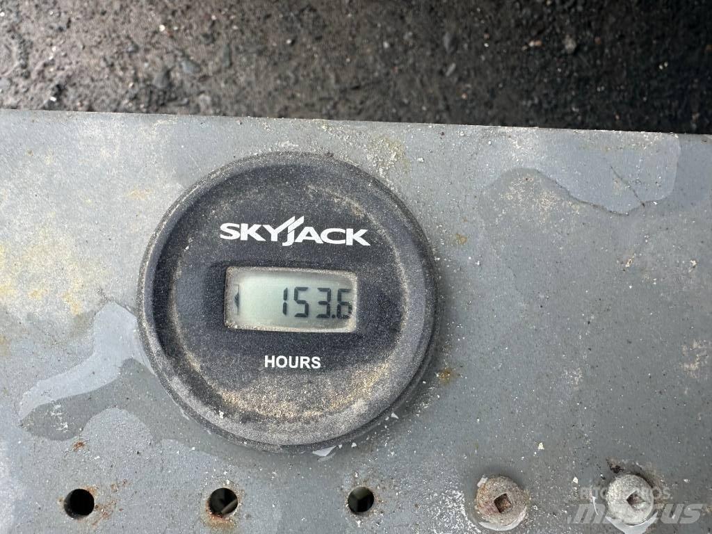 SkyJack SJ 3219 가위형 리프트