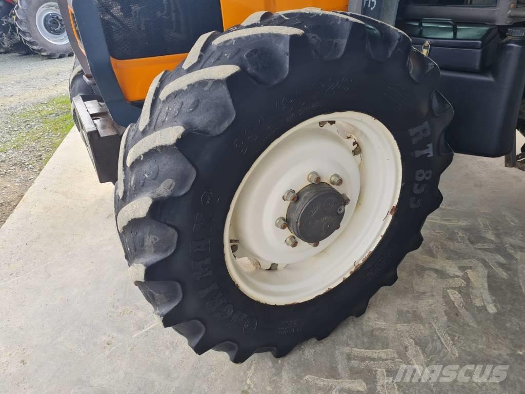 Renault Ares 550 RZ 트랙터
