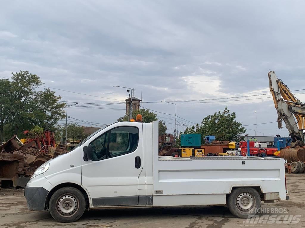 Renault Trafic 패널 화물차
