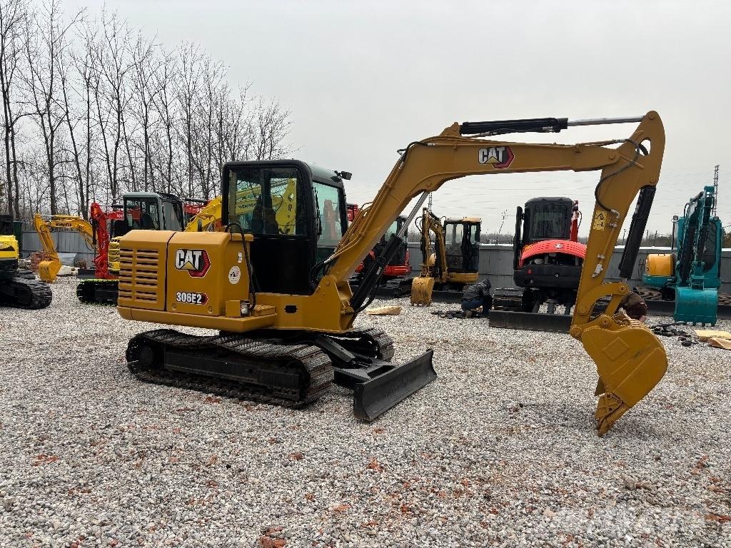 CAT 306E2 소형 굴삭기 7톤 미만