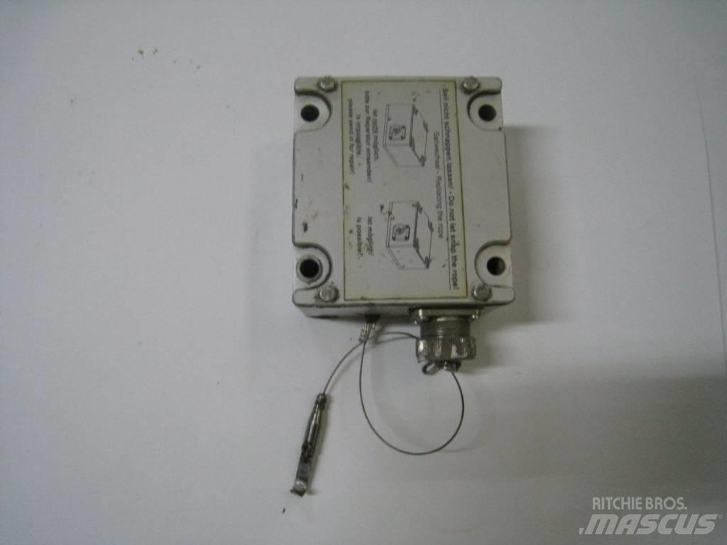 Wirtgen 2000DC 일렉트로닉스