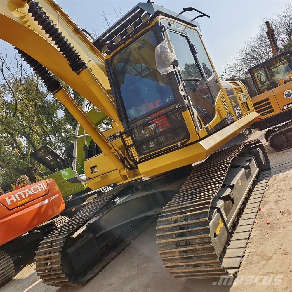 Komatsu PC 200-8 대형 굴삭기 29톤 이상