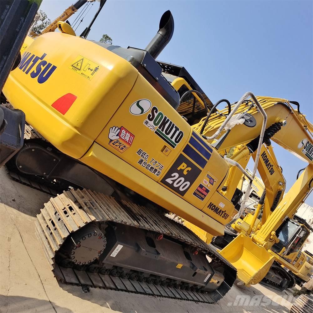 Komatsu PC 200-8 대형 굴삭기 29톤 이상