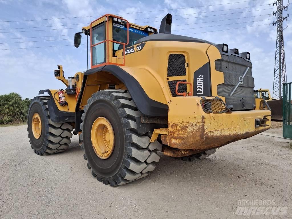 Volvo L 220 H  휠로우더