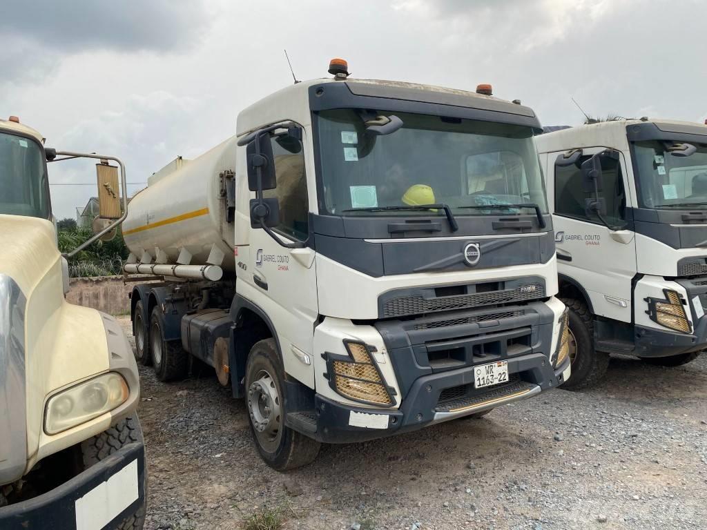 Volvo FMX 400 탱커 트럭