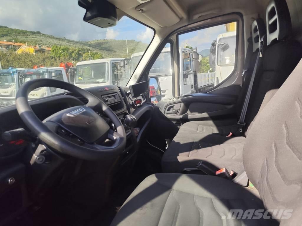 Iveco Daily 35-130 크레인 트럭