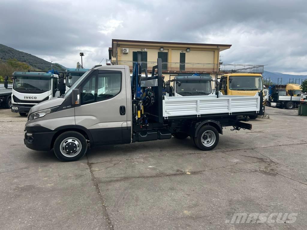 Iveco Daily 35-130 크레인 트럭