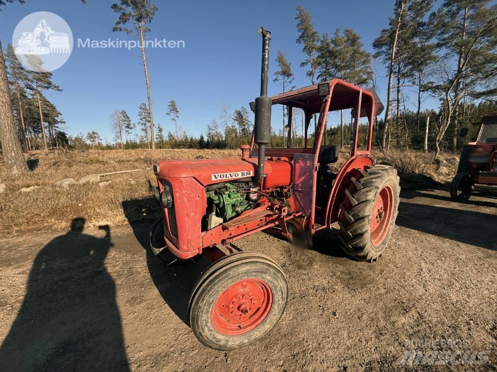 Volvo BM 320 트랙터