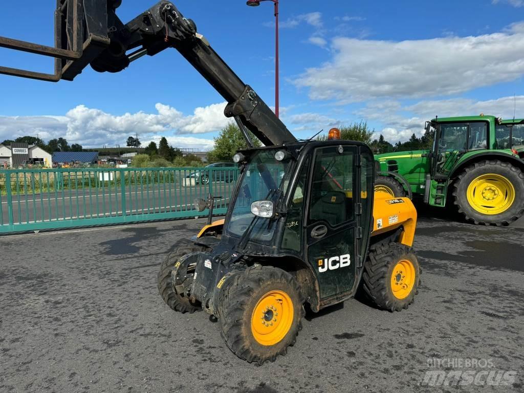 JCB 516 40 COMPACT 농업용 텔레 핸들러