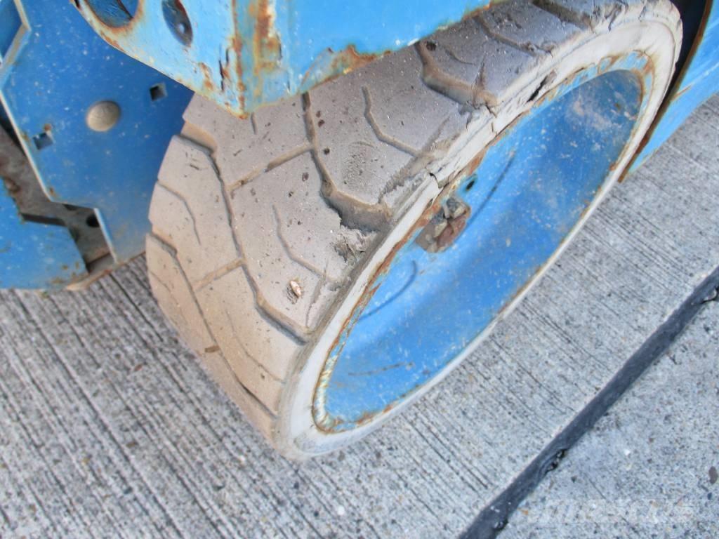 Genie GS 2632 (059) 가위형 리프트