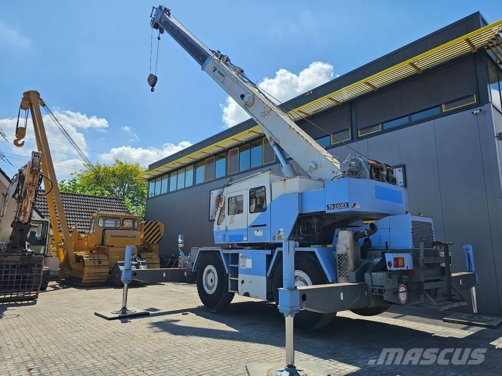 Tadano TR250E A/T 크레인