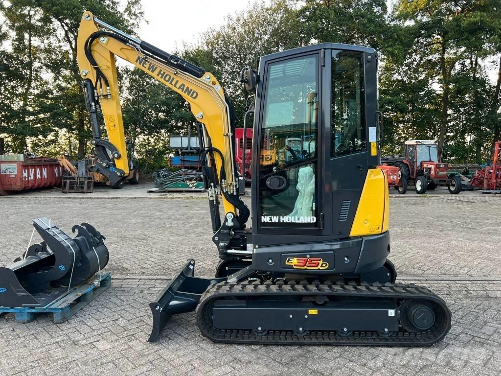 New Holland E 35 D 소형 굴삭기 7톤 미만
